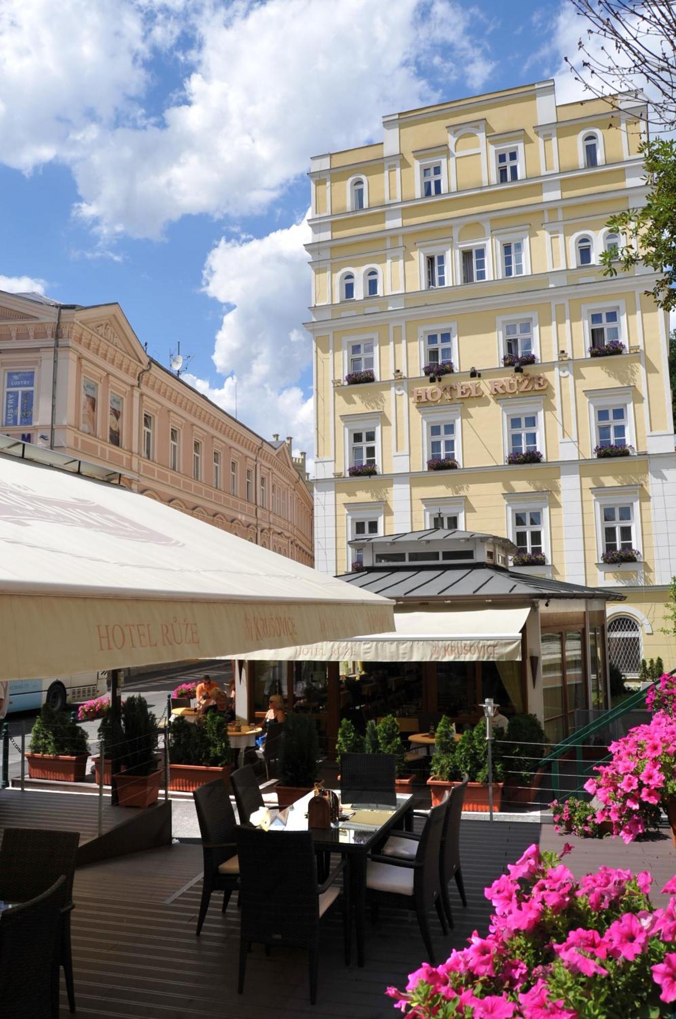Hotel Ruze Karlovy Vary Exterior photo