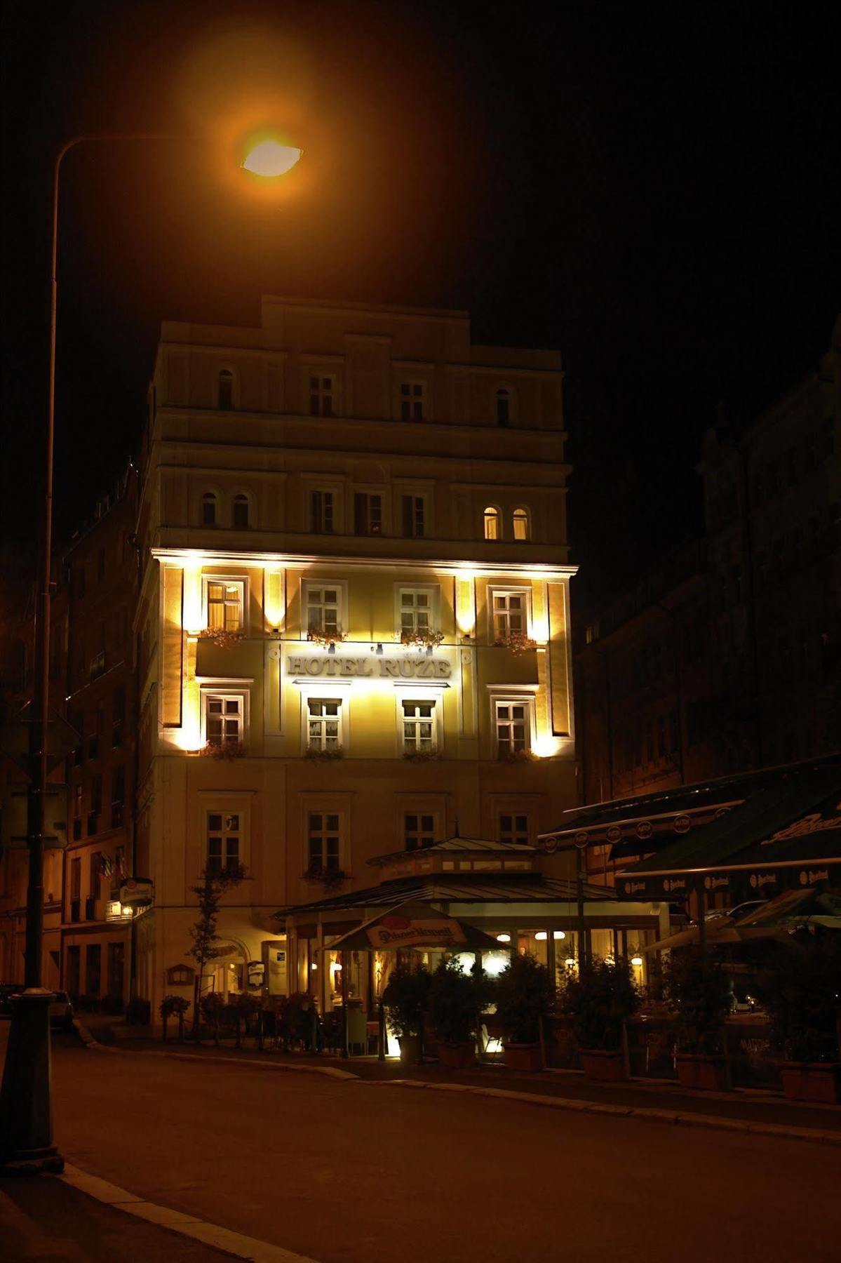 Hotel Ruze Karlovy Vary Exterior photo
